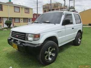 Mitsubishi Montero V11 MT 2400CC 3P AA