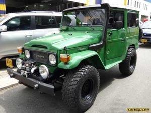 Toyota FJ FJ