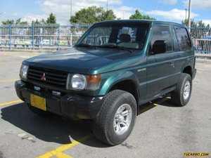 Mitsubishi Montero V11 MT 2400CC 3P AA