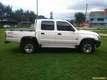 Toyota Hilux 2.4 MT 2400CC 4X4