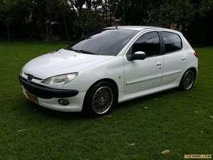 Peugeot 206 XR MT 1400CC 5P