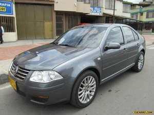 Volkswagen Jetta TRENDLINE MT 2000CC FE