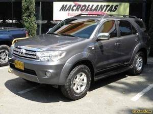 Toyota Fortuner 2.7L AT 2700CC 4X4