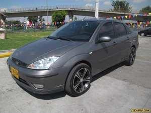 Ford Focus GHIA AT 2000CC 4P