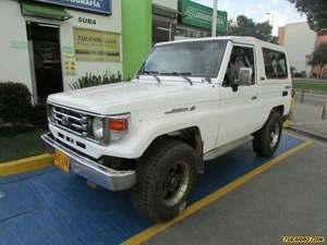 Toyota Land Cruiser FZJ75 MT 4500CC