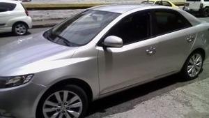 Kia Cerato Forte 1.6 MT 1600CC 2AB