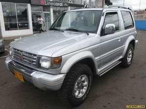 Mitsubishi Montero V13 MT 3000CC 3P