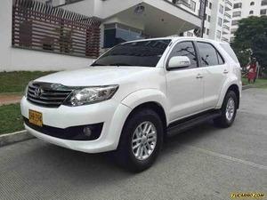 Toyota Fortuner 2.7L AT 2700CC 4X2