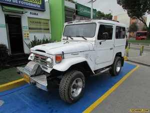 Toyota FJ FJ 40 MT 4X4