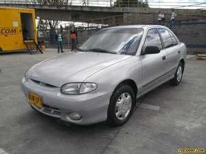 Hyundai Accent L MT 1300CC 4P