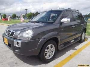 Hyundai Tucson GL MT 2000CC 4X4