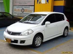 Nissan Tiida HB