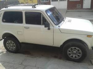 Lada Niva 2121 MT 1600CC 4X4