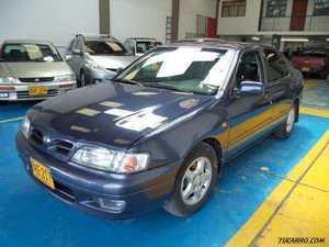 Nissan Primera GXE MT 2000CC