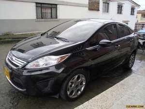 Ford Fiesta LX MT 1300CC