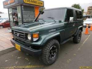 Toyota Land Cruiser FZJ73 MT 4.5 PM AA