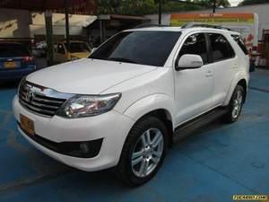 Toyota Fortuner 2.7L AT 2700CC 4X2