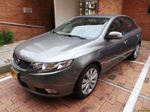 Kia Cerato Forte SX MT 1600CC AA