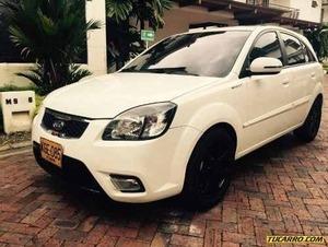 Kia Rio XCITE SPORT MT 1600CC 4P CT