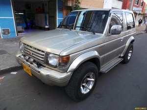 Mitsubishi Montero V11 MT 2400CC 3P