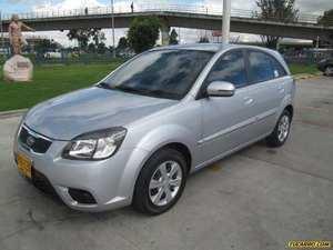 Kia Rio XCITE 1.6 MT 4P