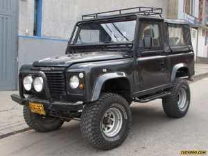 Land Rover Santana