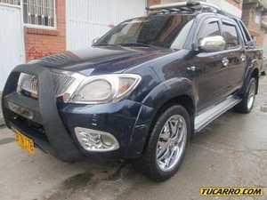 Toyota Hilux IMV MT 2700CC 4X4