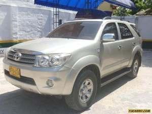 Toyota Fortuner 2.7L MT 2700CC 4X2