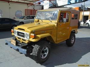 Toyota FJ