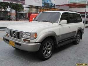 Lexus LX 450 AT 4500CC