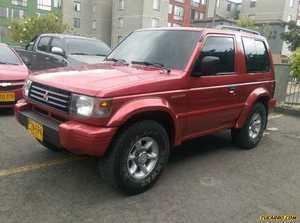 Mitsubishi Montero V11 MT 2400CC 3P AA