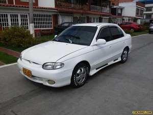 Hyundai Accent LS MT 1300CC 4P