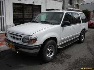 Ford Explorer XLT MT 4000CC