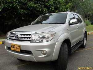 Toyota Fortuner 2.7L MT 2700CC 4X2