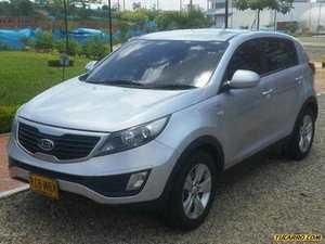 Kia Sportage REVOLUTION DYNAMAX AT 2000CC AXA TD