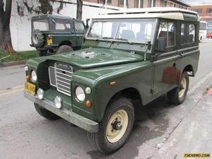 Land Rover Santana