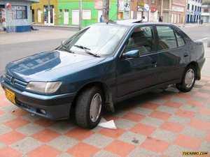 Peugeot 306 SR MT 1800CC 8V 4P