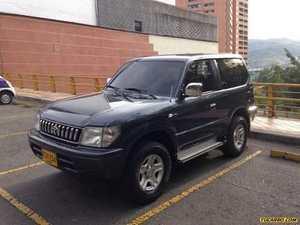 Toyota Prado SUMO MT 2.7 3P