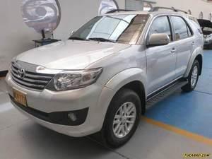 Toyota Fortuner URBANA AT 2700CC AA AB ABS