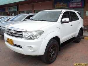 Toyota Fortuner 2.7L MT 2700CC 4X2