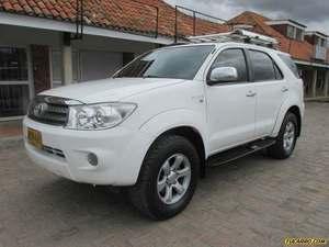 Toyota Fortuner 2.7L MT 2700CC 4X4