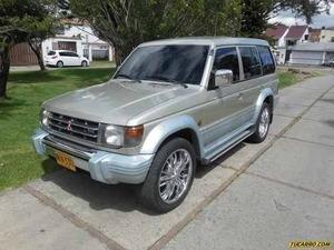 Mitsubishi Montero WAGON V6 MT 3000CC