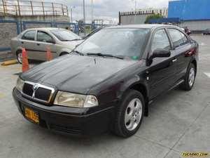 Skoda Octavia Ambiente MT 1600CC