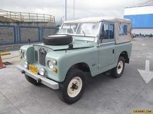 Land Rover Santana