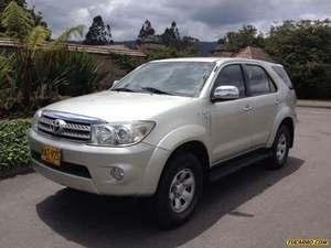 Toyota Fortuner 2.7L AT 2700CC 4X2