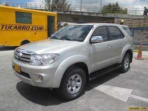 Toyota Fortuner URBANA AT 2700CC AA AB ABS