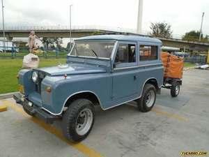 Land Rover Santana