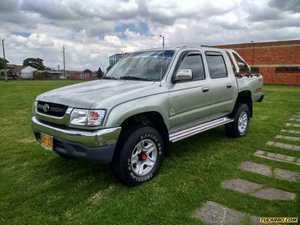 Toyota Hilux EX HI RIDER PLUS MT 2400CC 4X4 AA TC