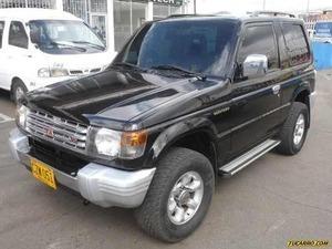 Mitsubishi Montero V13 MT 3000CC 3P