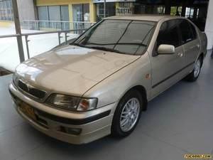 Nissan Primera GXE AT 2000CC